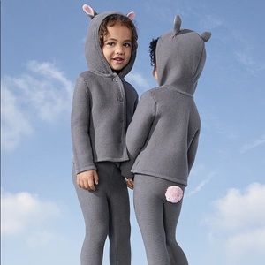 Victoria Beckham for Target toddler girl knit bunny suit sweater pants size 3t